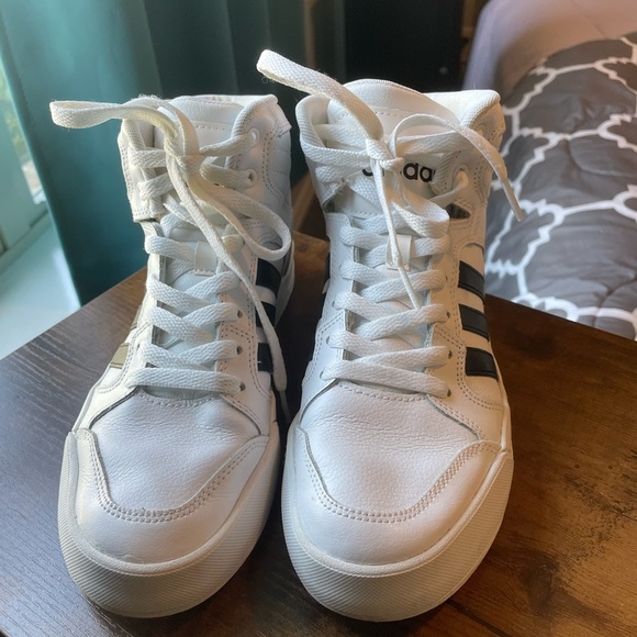Adidas Women’s High Tops - Picture 3 of 4